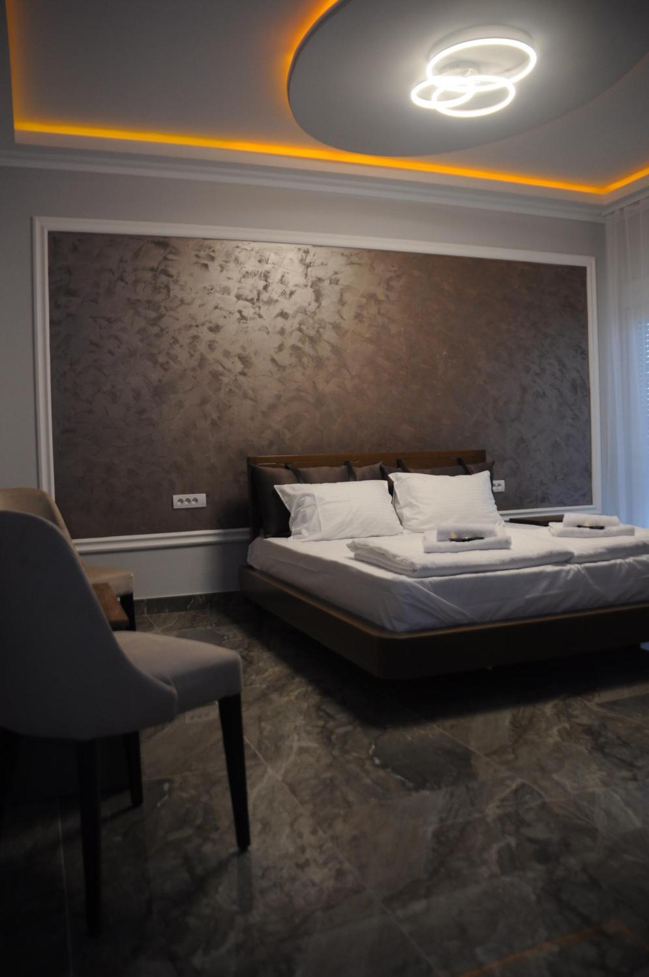 Sobe Sova Kikinda Hotel Kültér fotó