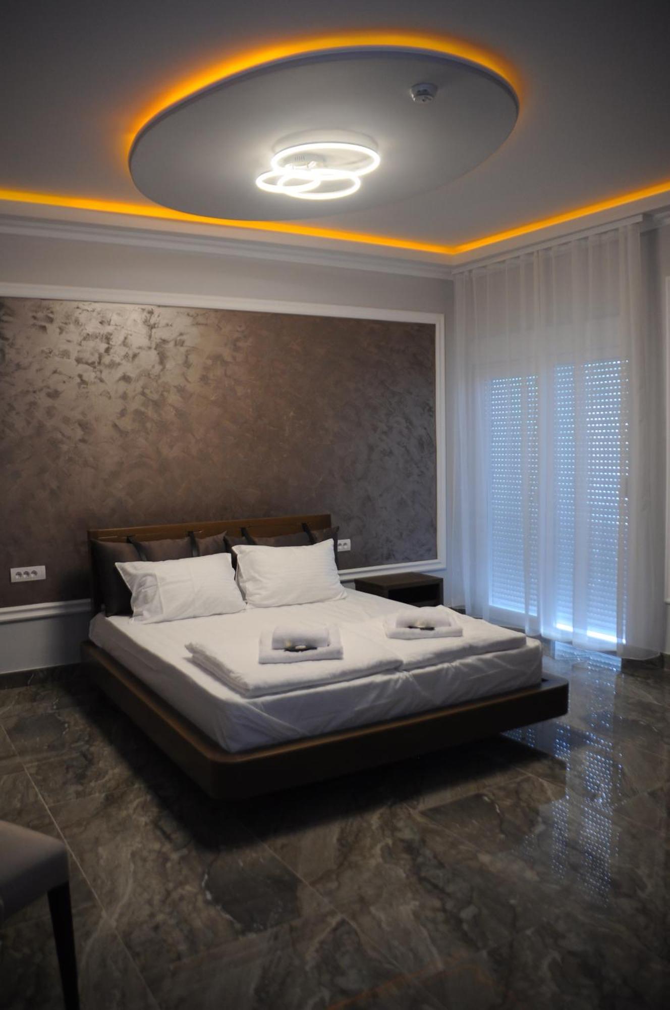 Sobe Sova Kikinda Hotel Kültér fotó